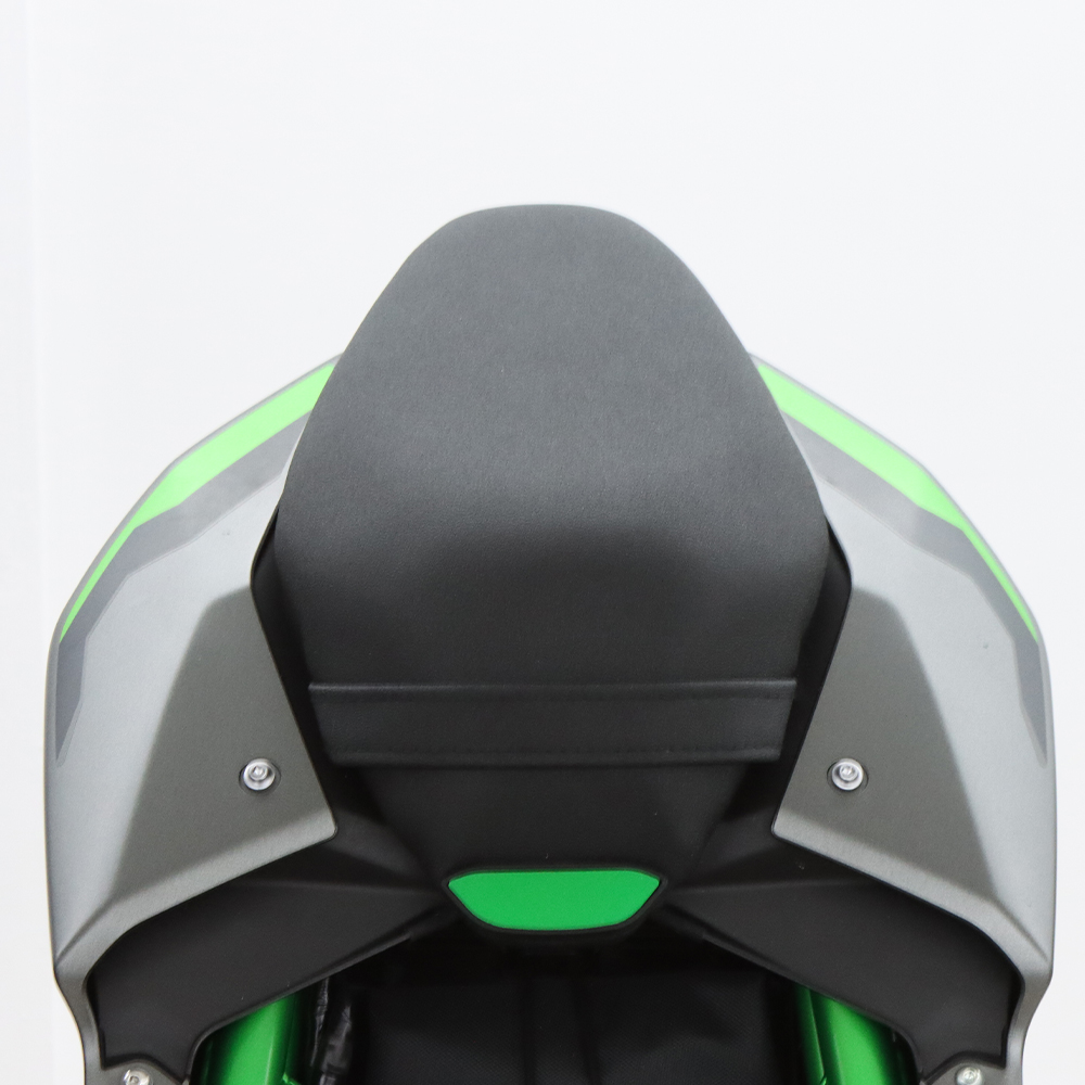 カワサキ Z900 Z900 SE 2025 2026用 バ - Motorcycle Gear Sleeve のレビューと価格