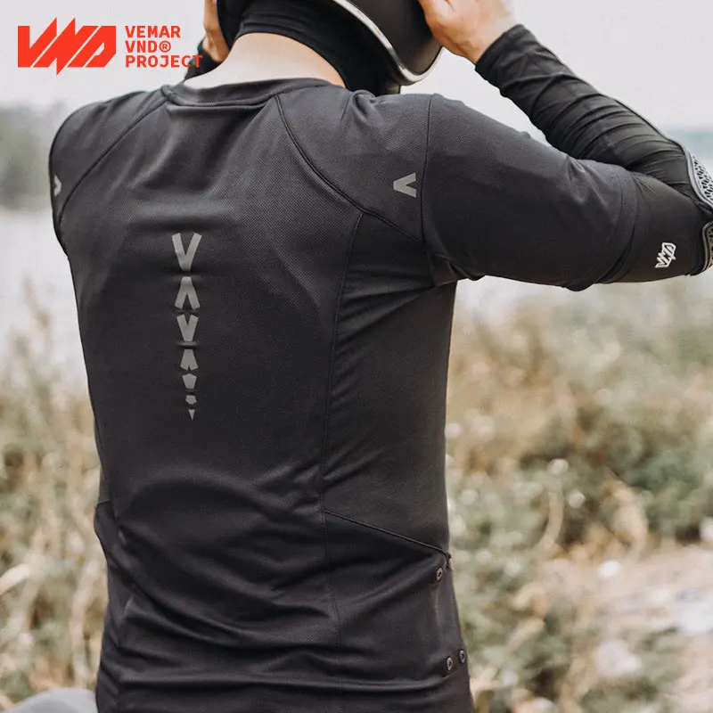夏用バイクTシャツ CE1規格保護ギア 通気性速乾 半袖 バ - Motorcycle Gear Sleeve のレビューと価格